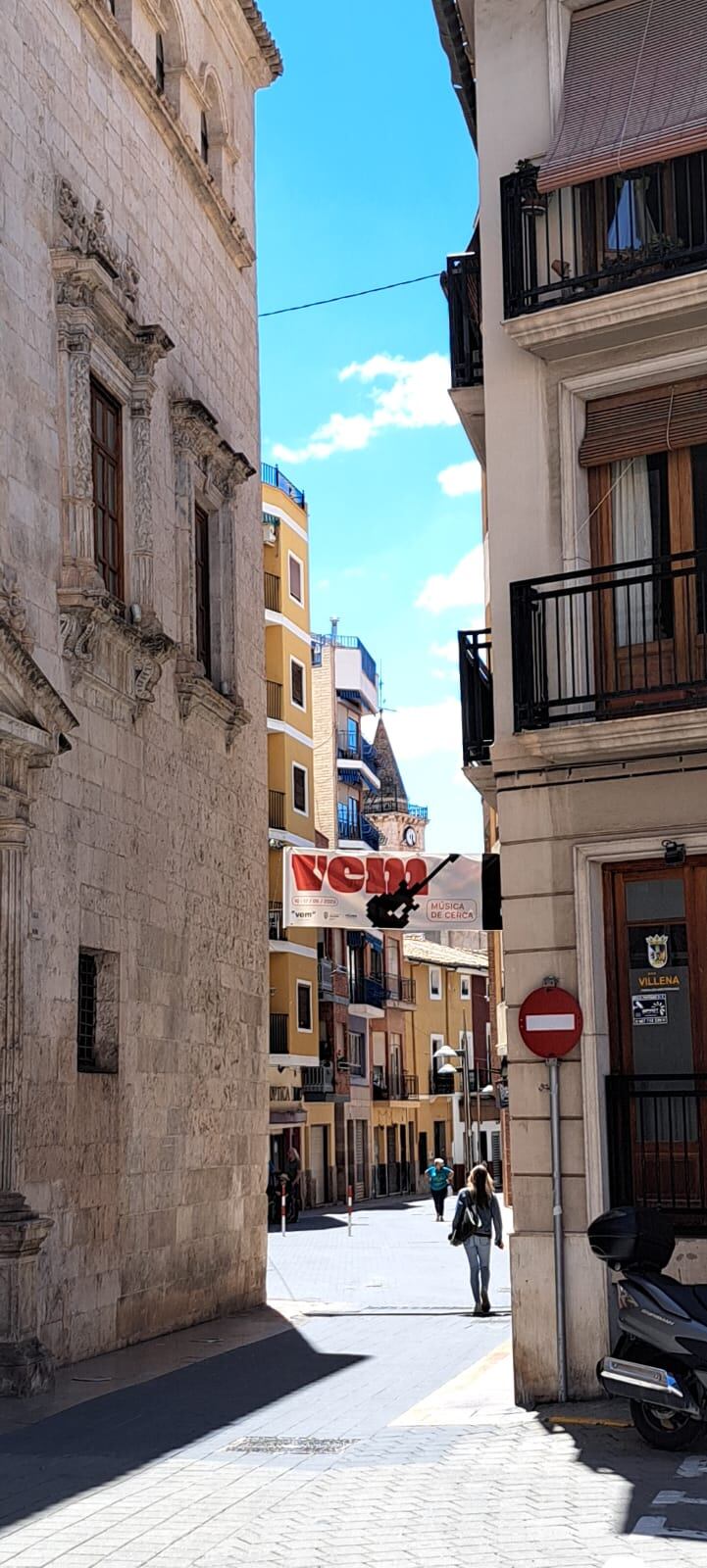 Cartel del VEM en el centro de la Ciudad