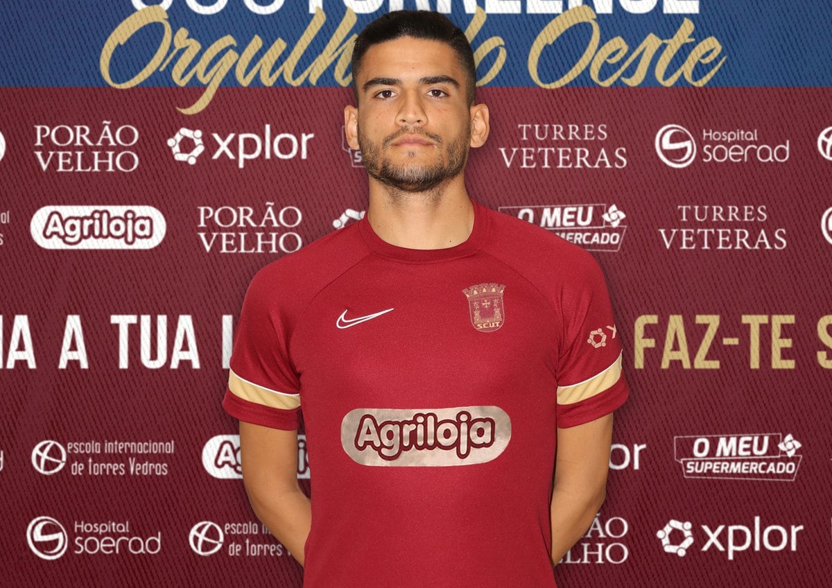 Guilherme Morais con la equipación del Torreense