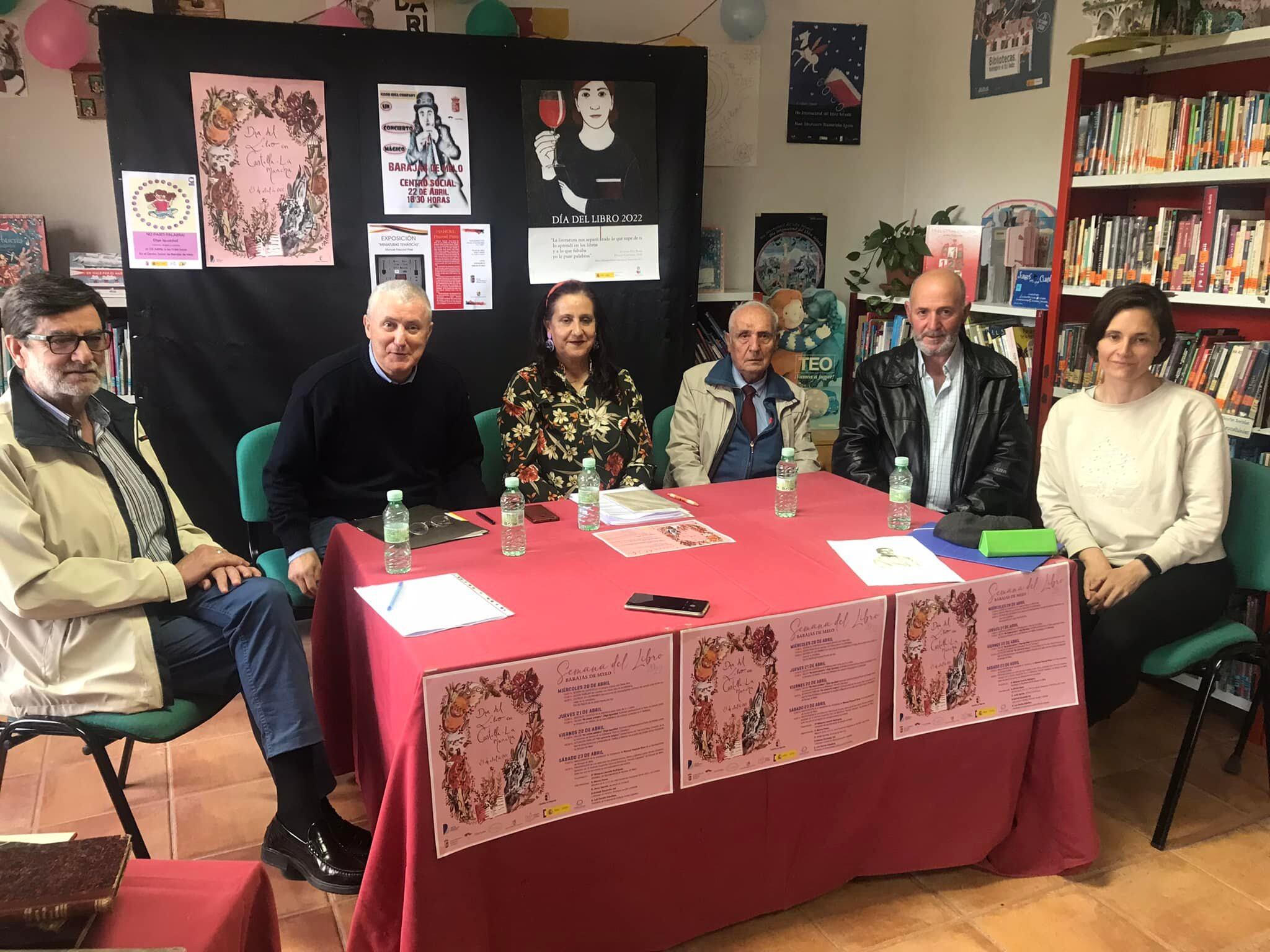 Acto de donación de libro y cartas de Fermín Caballero en Barajas de Melo (Cuenca)