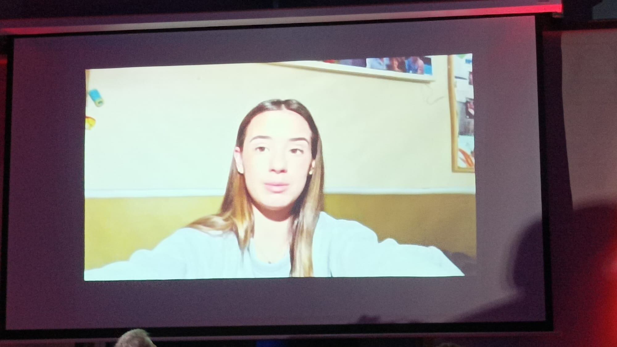 Inés Bergua no podía asistir mandaba un mensaje grabado de agradecimiento