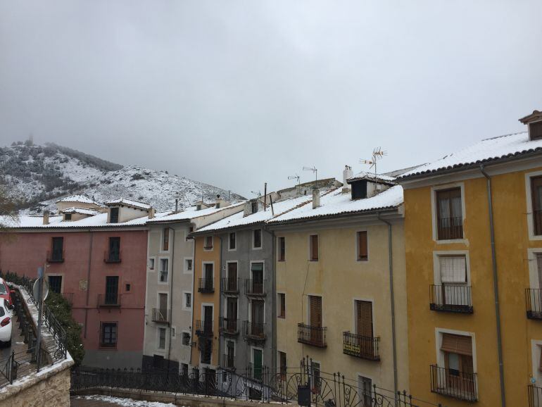 La nieve cubre los tejados del Casco Antiguo de Cuenca