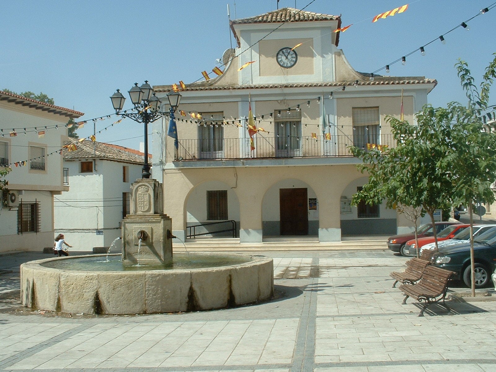 Plaza del Ayuntamiento de Barajas de Melo (Cuenca)