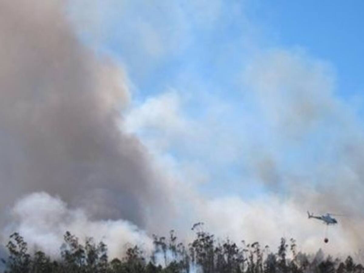 Extinguido el incendio forestal de Camariñas , que calcinó 64 hectáreas