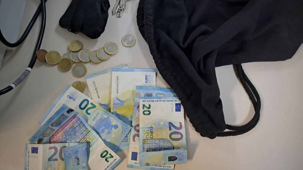 Robo con fuerza a una mujer en Elche