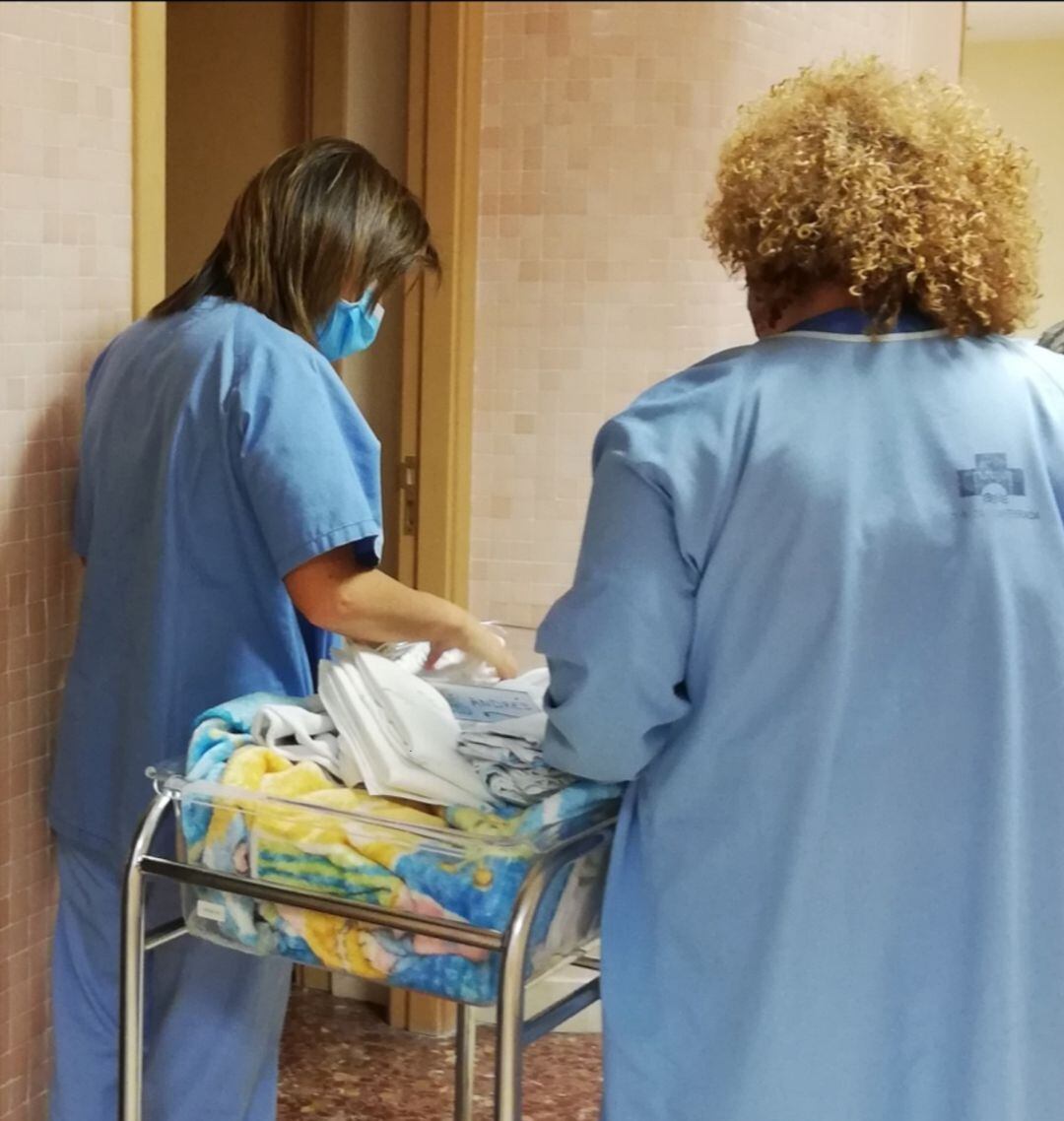 Traslado del primer bebé del hospital del Bierzo