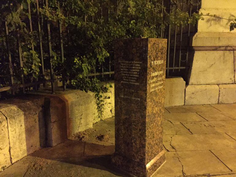 Imagen que confirma que el busto no está en el lugar que le corresponde.