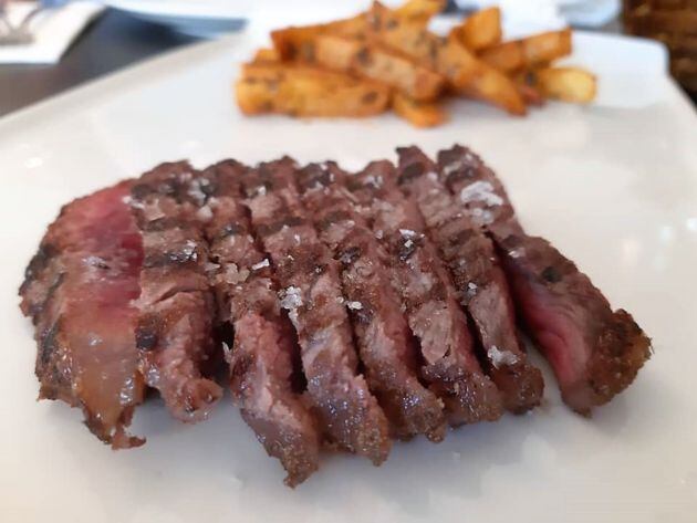 Lomo alto de vaca &quot;Rib Eye&quot; asado al sarmiento