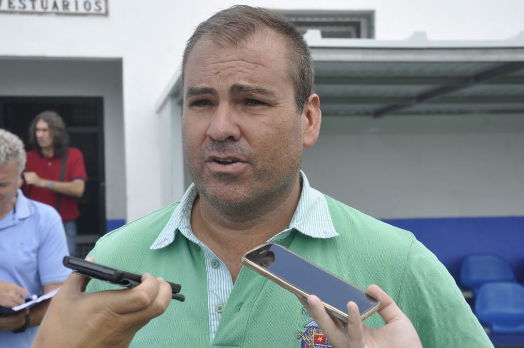 Javi Rivas, entrenador del CD Guadalcacín