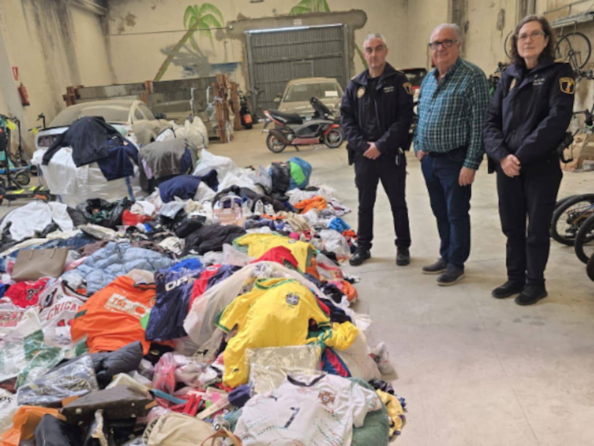 Oropesa destruye más de 36.000 artículos procedentes de la venta ambulante ilegal