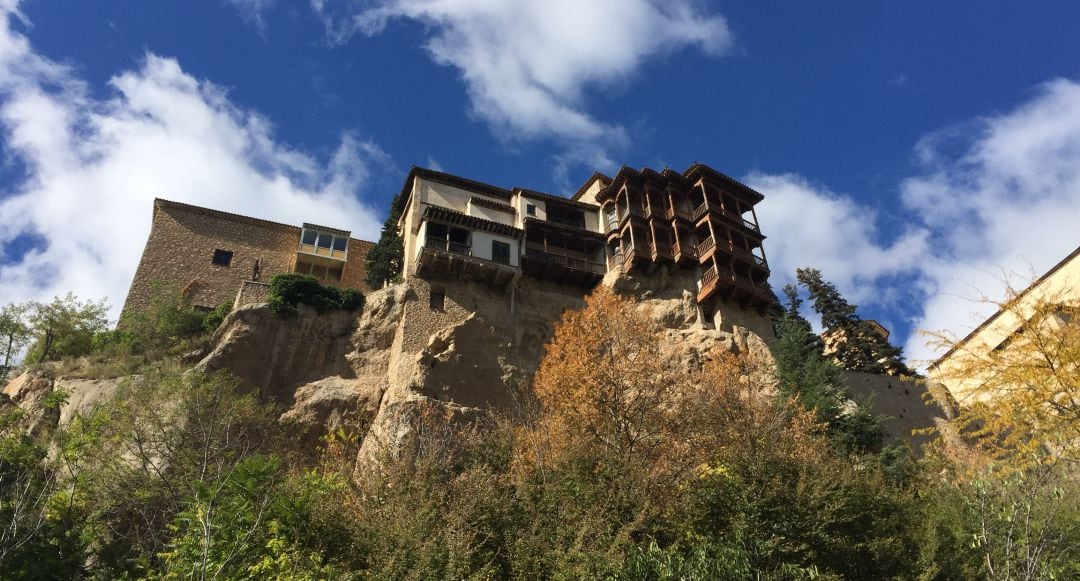 Uno de los ascensores de Cuenca [In] llegaría a la plaza de Ronda, junto a las Casas Colgadas.