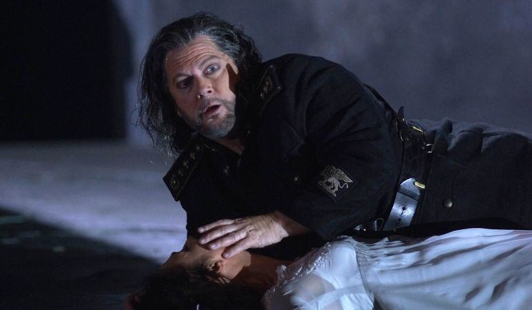 El Teatro Real quiere acercar a todos los públicos la ópera &#039;Otello&#039;, el clásico de Shakespeare revisado por Verdi, con la que inaugura esta temporada 