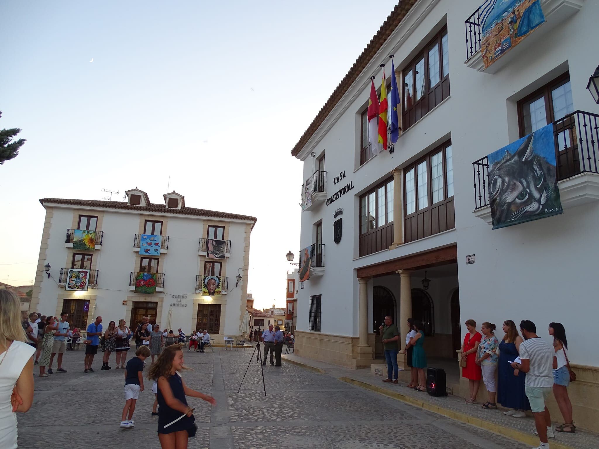 Clausura de la exposición Art al Balcó de Munera en 2023