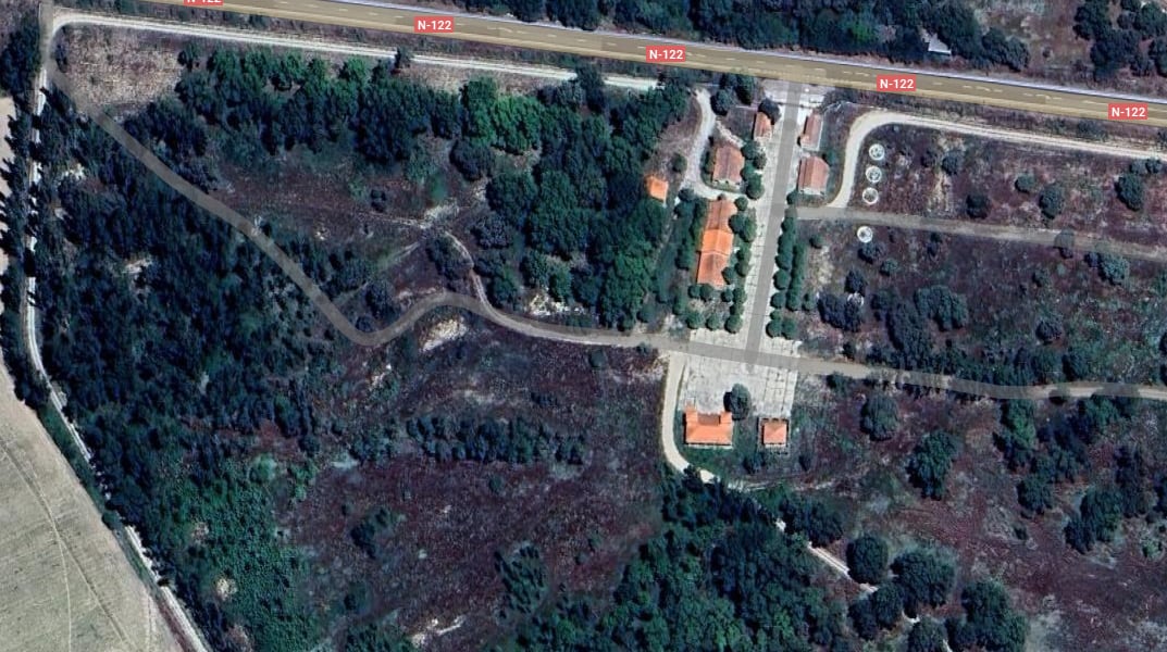 Vista aérea del campamento de Monte la Reina