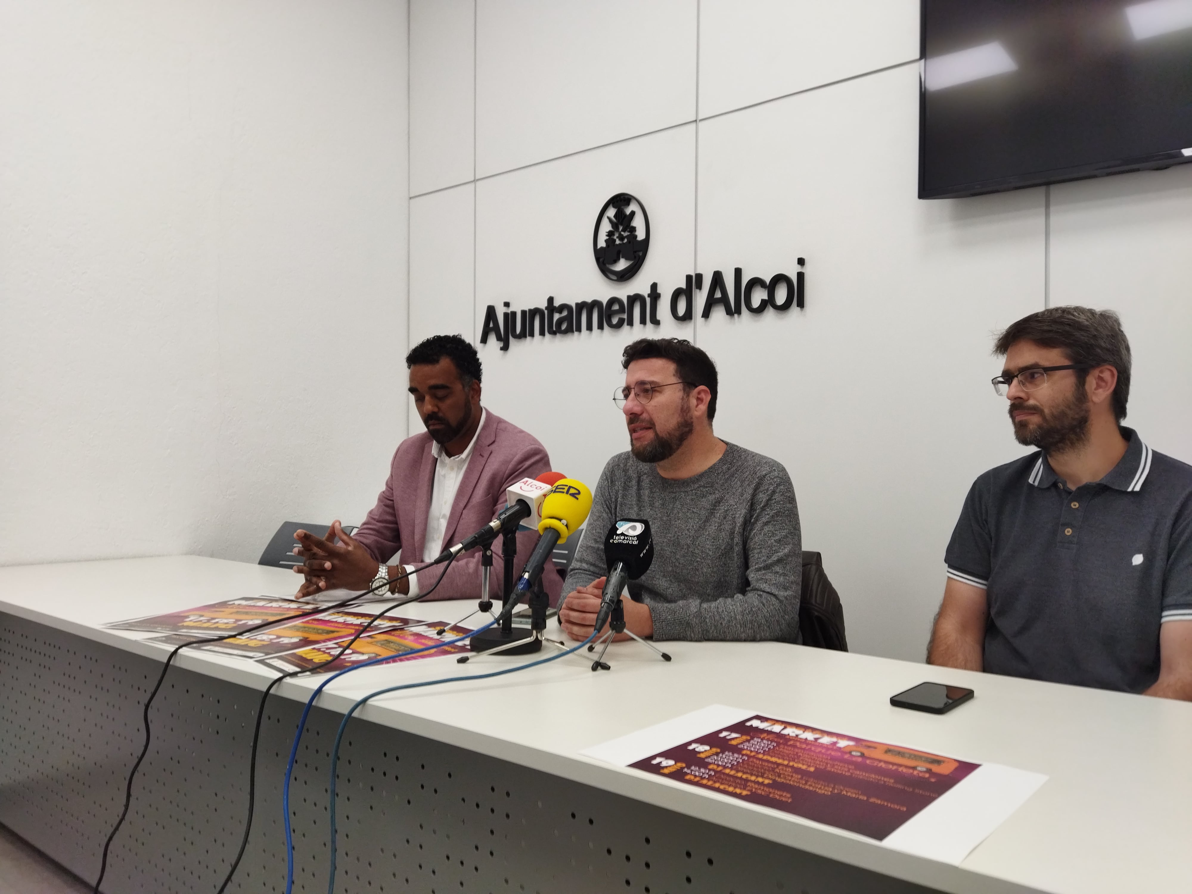 Un momento de la presentación de la tercera edición del 'Street food market' que se celebrará del 17 al 18 de mayo en La Glorieta.