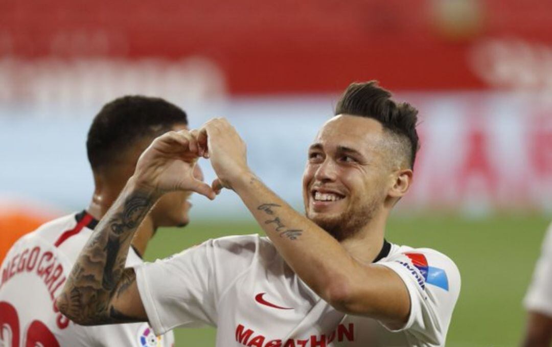 Ocampos celebra el primer gol del Sevilla anoche ante el Mallorca