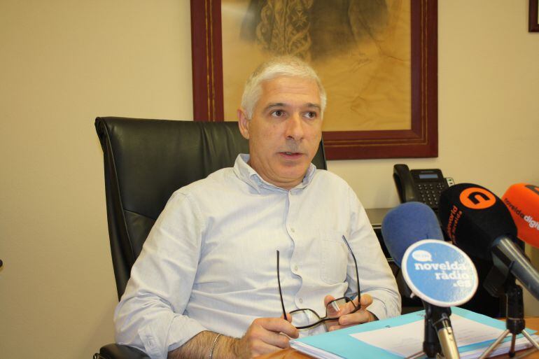 Armando Esteve, alcalde de Novelda