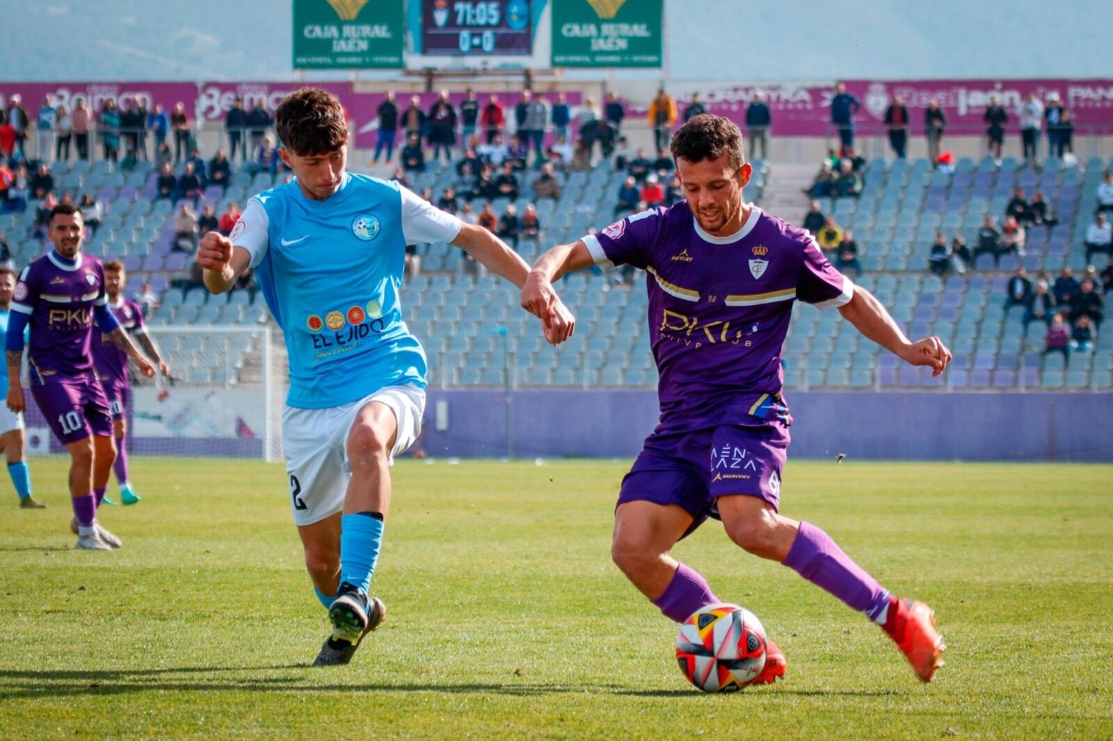 David León refuerza el carriil izquierdo del Xerez DFC