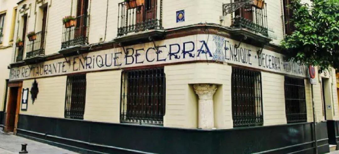 Enrique Becerra cierra su restaurante