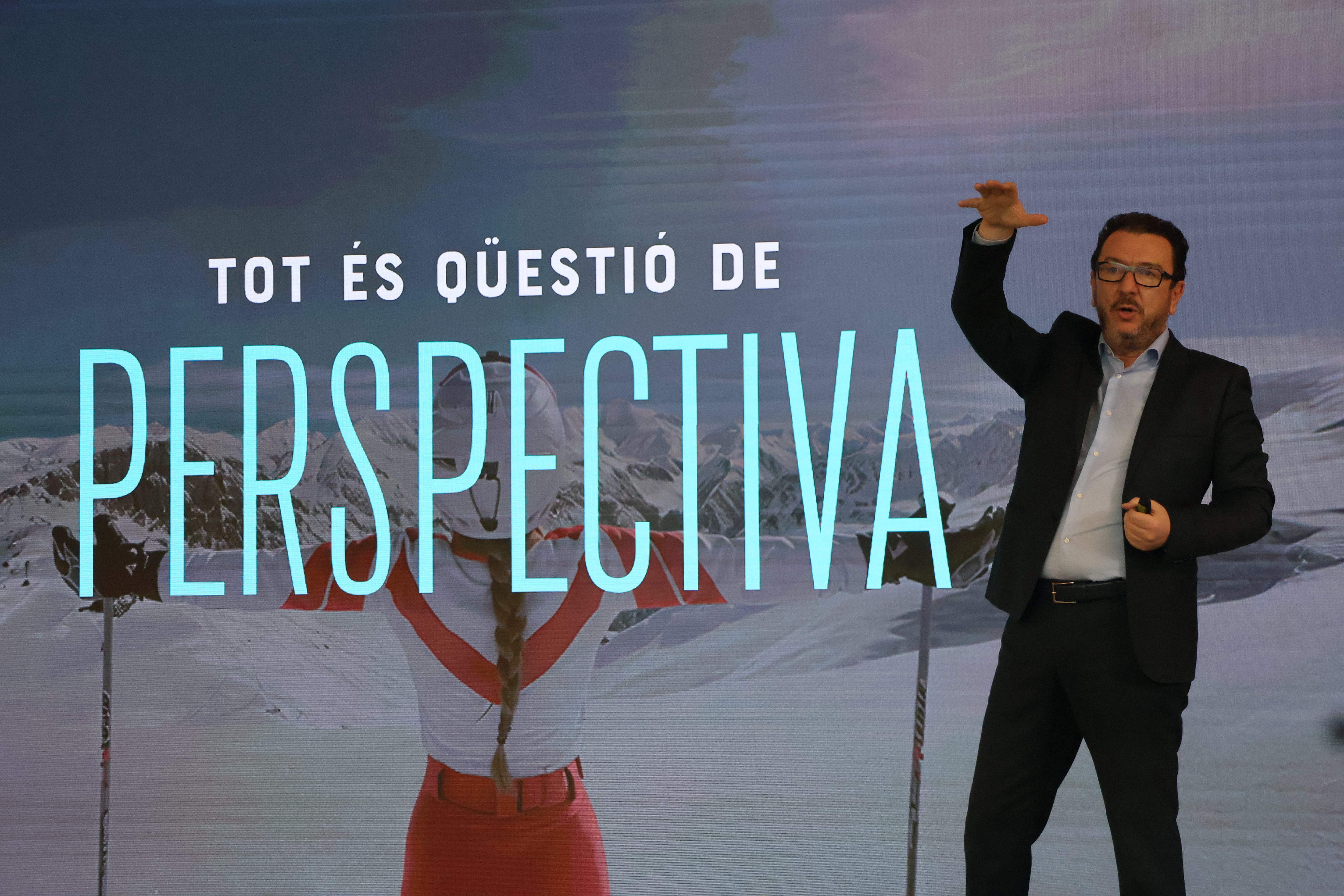 El director general d'Andorra Turisme, Betim Budzaku, presenta la campanya d'hivern 2025-26