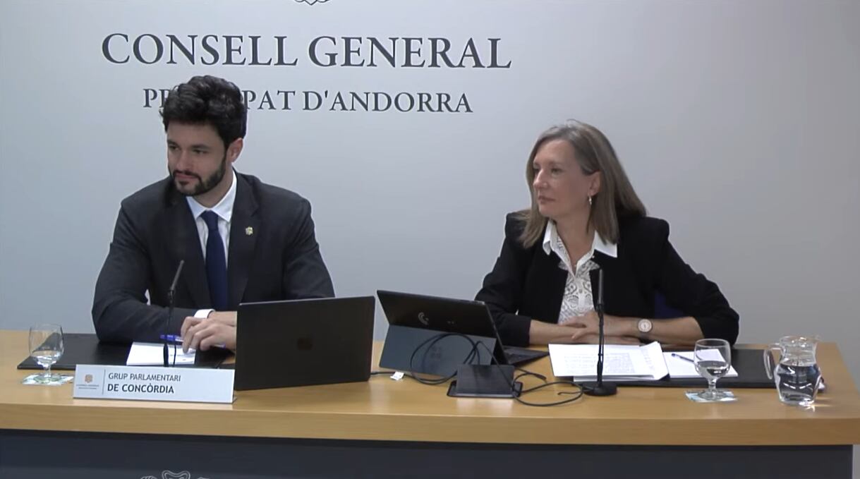 El president del grup parlamentari i la consellera general de Concòrdia, Cerni Escalé i Maria Àngels Aché