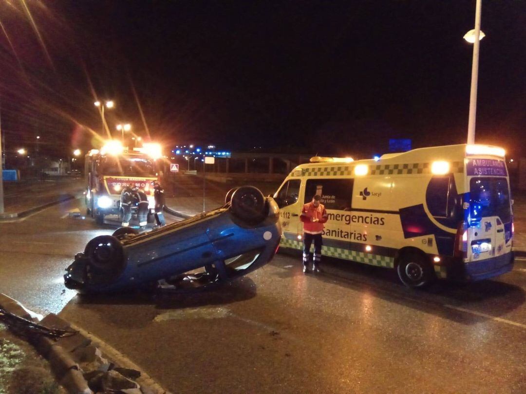 La foto del siniestro realizada por los bomberos de Ponferrada