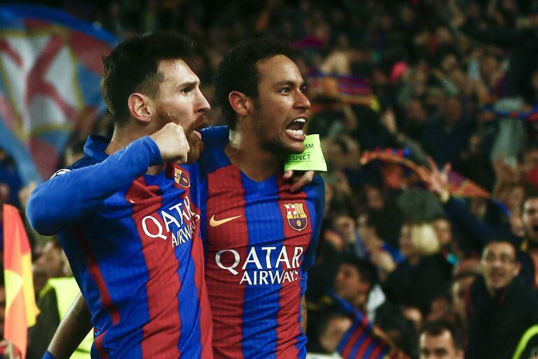 Messi, junto a Neymar