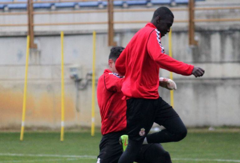 Almoez, en un lance de un entrenamiento