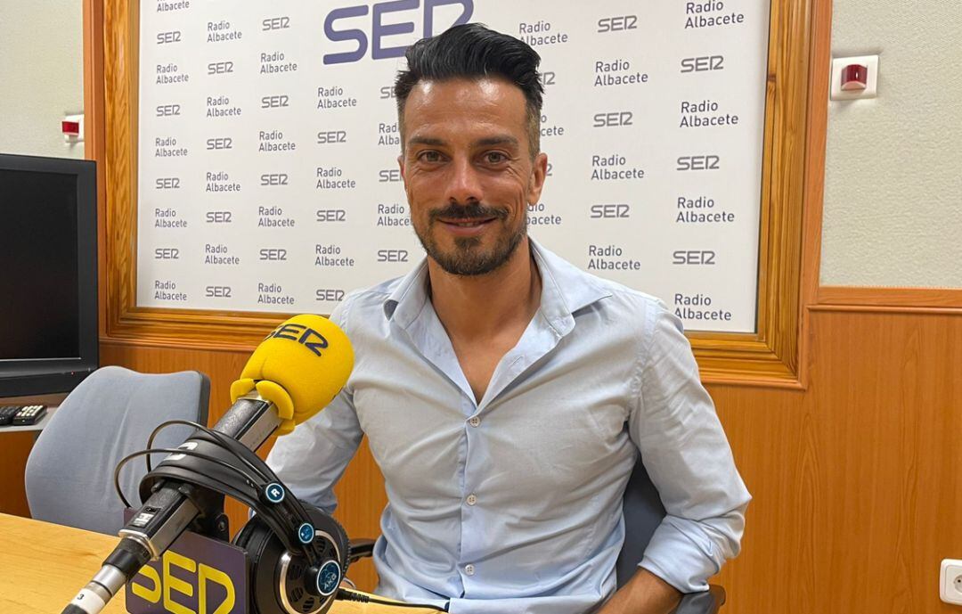 Rubén de la Barrera, en el estudio de Radio Albacete