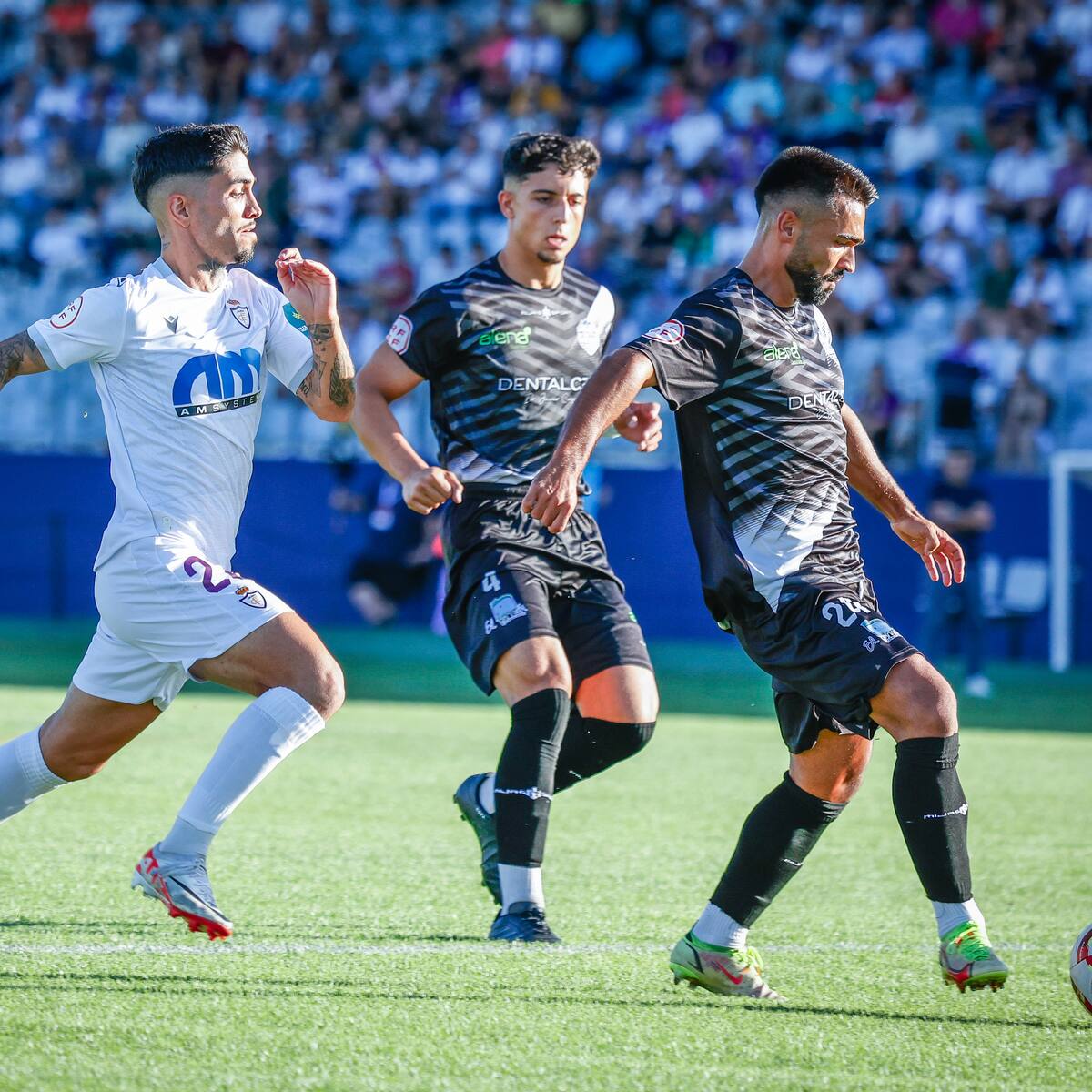 Óscar Lozano, jugador del Real Jaén: "Viene otro partido el domingo que será una batalla y que tenemos que ganar sí o sí"