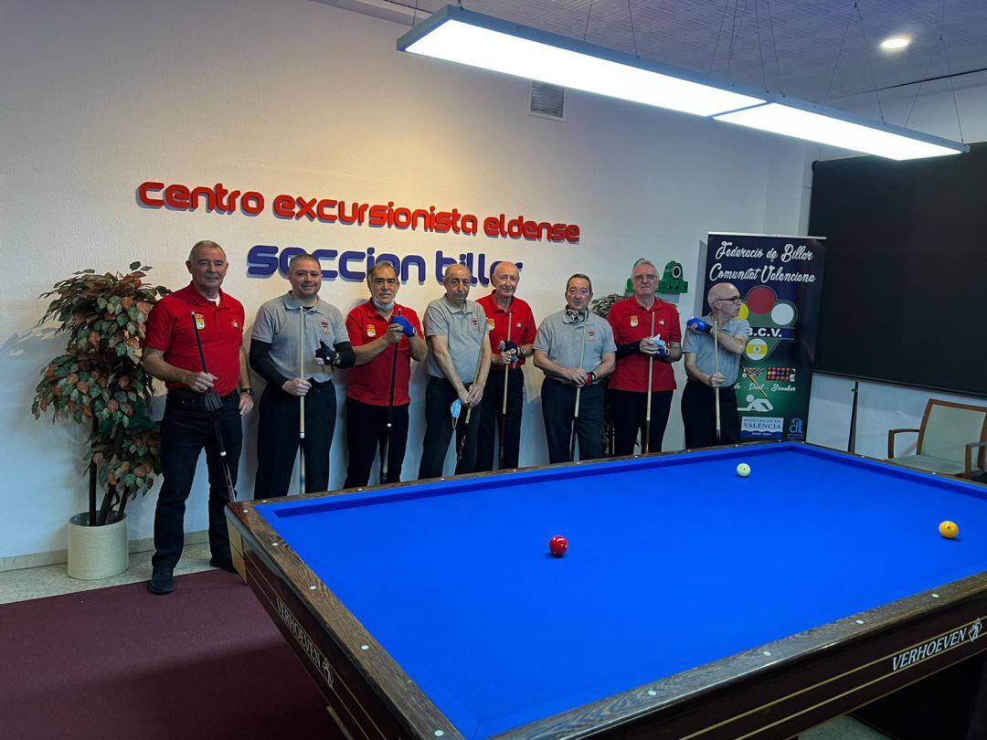 Protaganistas del encuentro disputado en la ciudad deportiva del Centro Excursionista Eldense