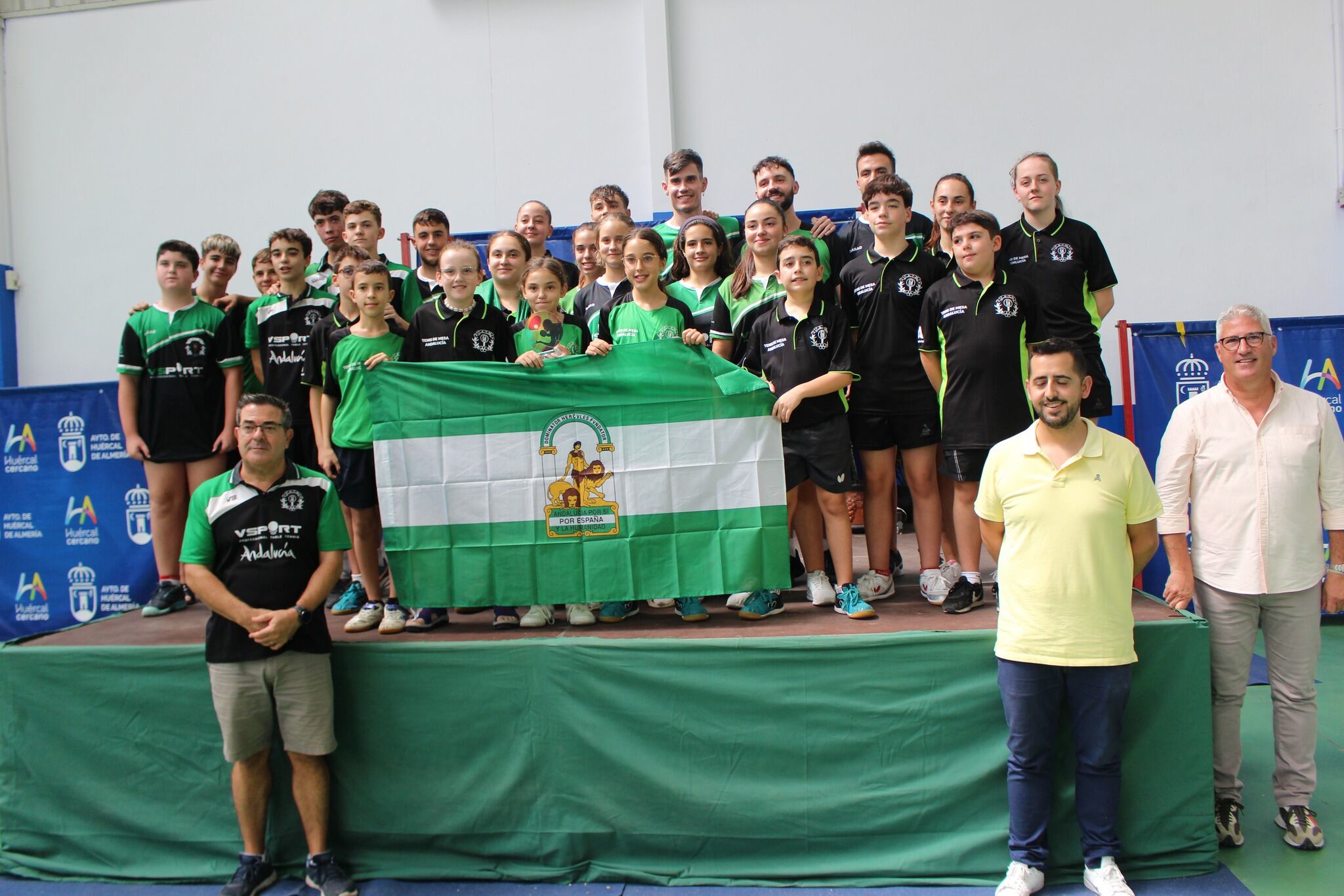 Andalucía se proclama campeona del Torneo Interterritorial de Tenis de Mesa en Huércal de Almería.