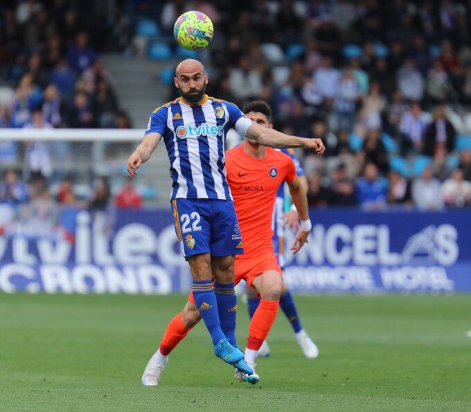 Paris Adot durante un partido con la Ponferradina