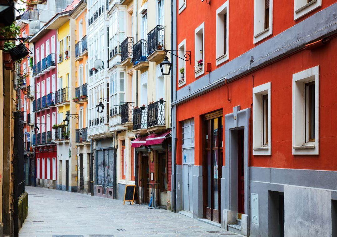 Imagen de una de las calles del Casco Viejo de Vitoria.