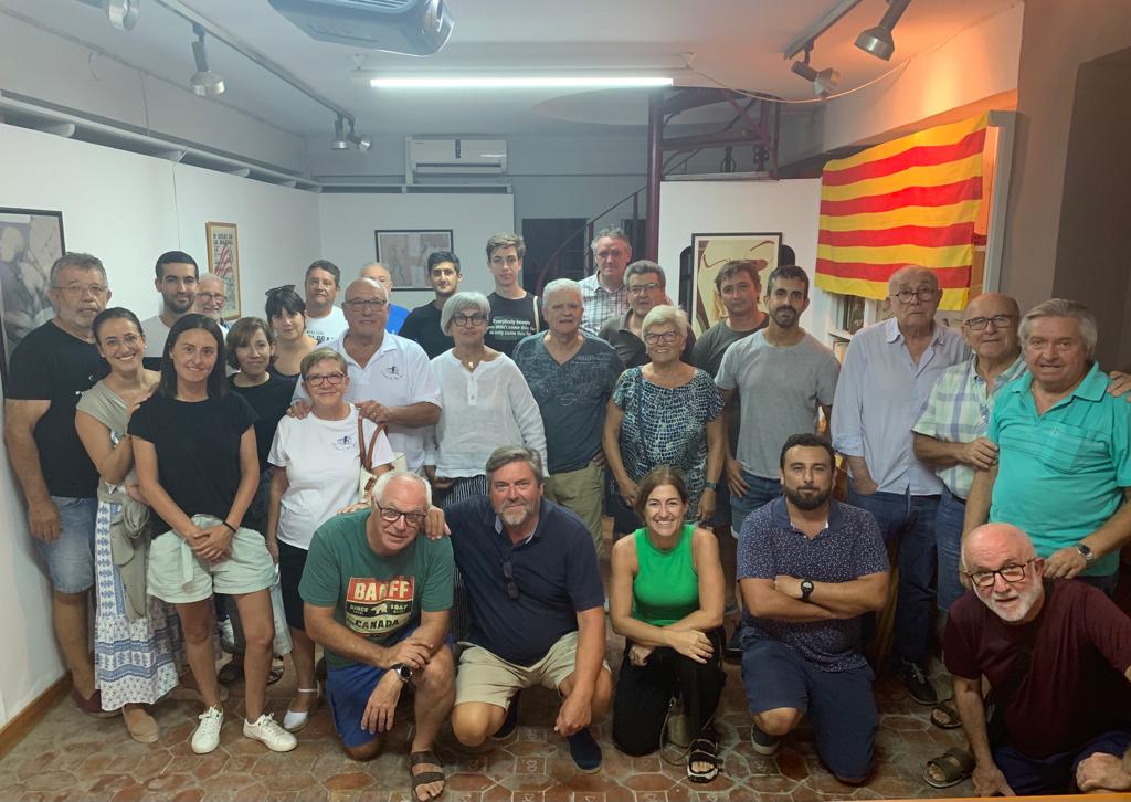 Imagen de la asamblea en la que Compromís per Dénia eligió a Rafa Carrió como su candidato a las municipales de mayo de 2023.