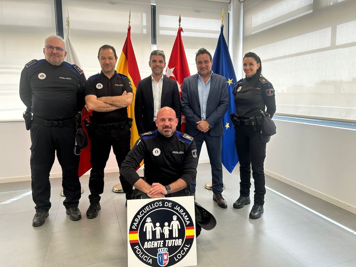 Paracuellos incorpora dos nuevos efectivos en su unidad de Agentes Tutores