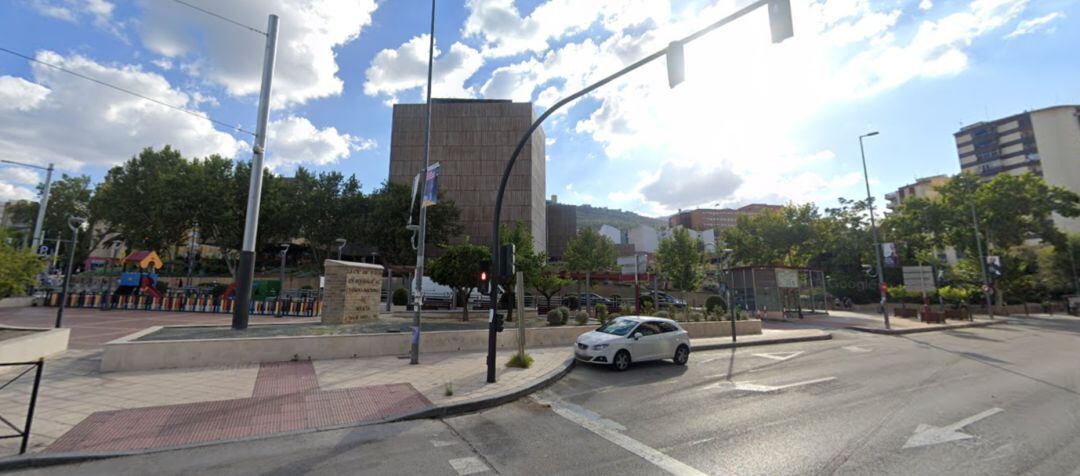 Aparcamiento Avenida en la capital.