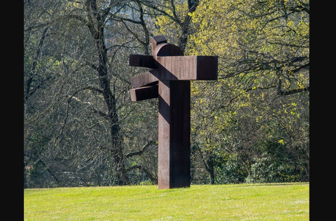 Vista de una de las obras expuestas en Chillida Leku.