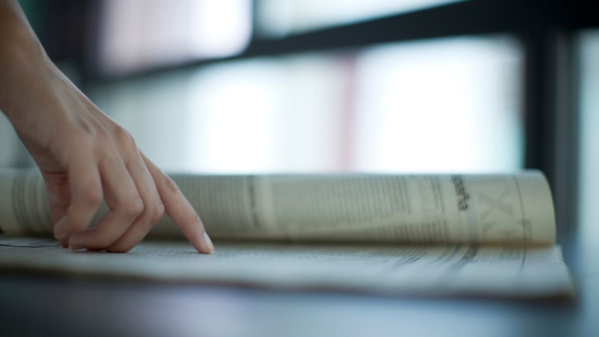 La Contra | "En el periodismo local, si te llaman a la puerta y abres tú, a veces atiendes personalmente a un agraviado a gritos"