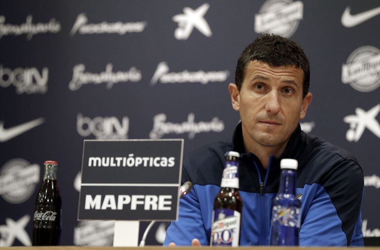Javi Gracia atiende a los medios en el estadio La Rosaleda