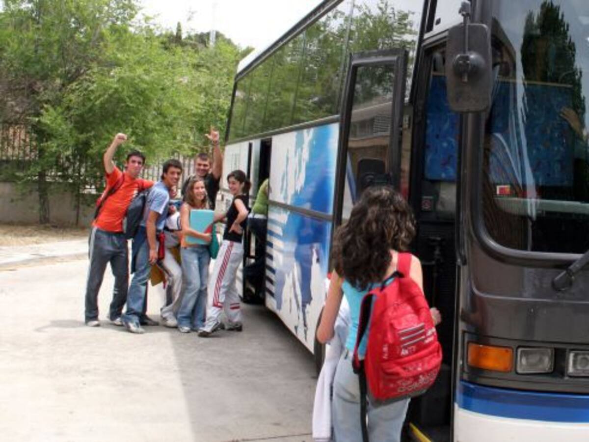 Los 15 escolares del distrito marítimo tendrán bus gratuito desde el lunes