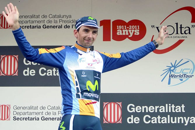 El ciclista español Xavier Tondo, fallecido en Granada, en el podio de la Volta Ciclista a Cataluña tras imponerse en la clasificación de ciclistas catalanes al finalizar la séptima y última etapa entre Parets del Vallès y Barcelona, el pasado 27 de marzo