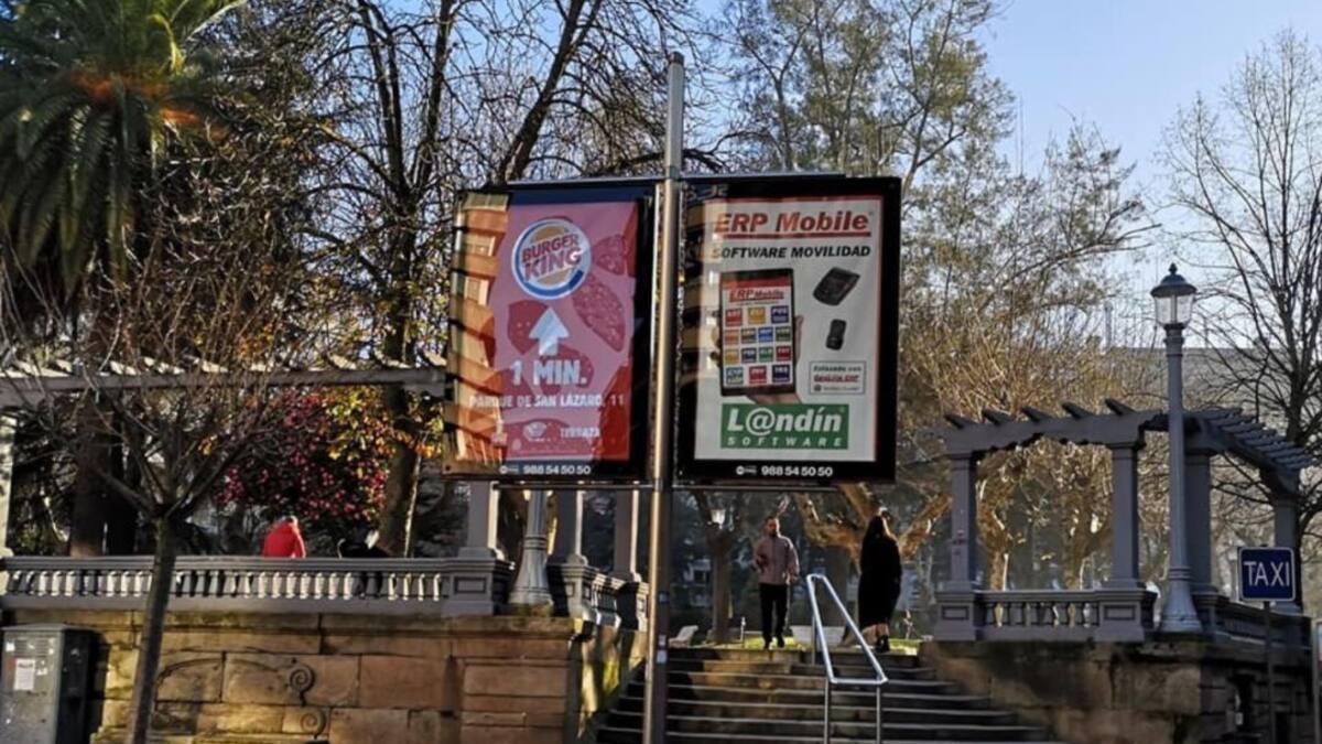 El concello retirará los mupis de la ciudad