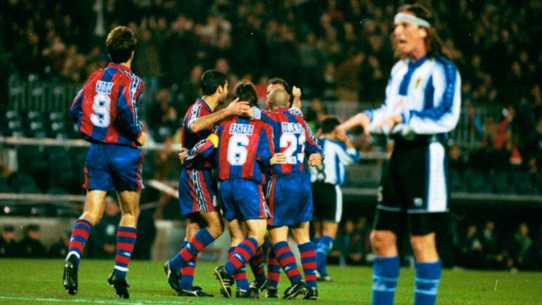 Guardiola, Baquero, De la Peña celebran el gol marcado al Hércules, en la temporada 95-96