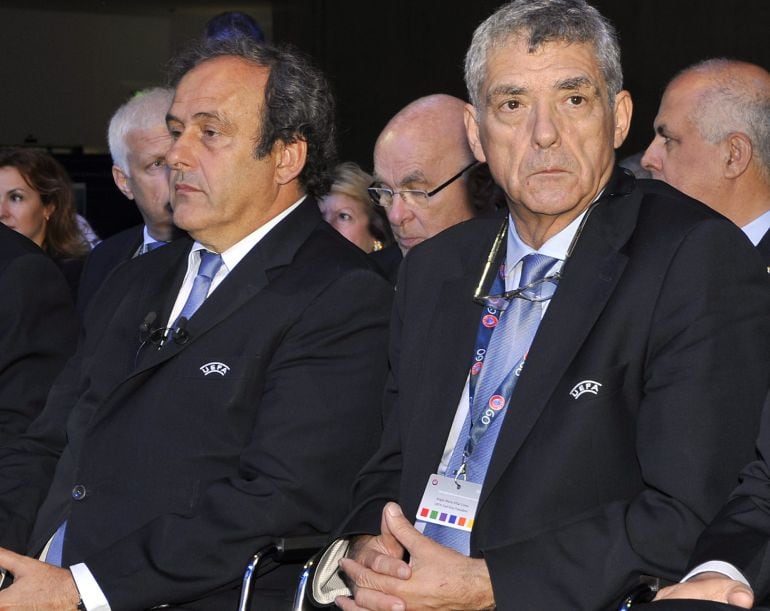 Ángel Villar (derecha), junto a Michel Platini.