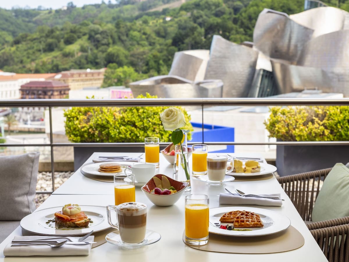 Bizkaia impulsa el impuesto turístico: así será la nueva tasa por pernoctar en hoteles y alojamientos