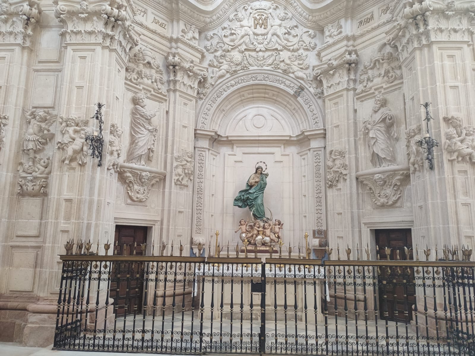 Interior de la antigua Colegiata de San Patricio de Lorca