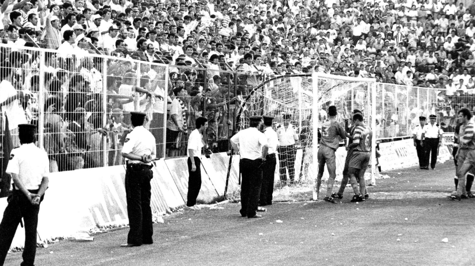 El fondo sur del Juan Rojas abarrotado contra el Racing de Ferrol