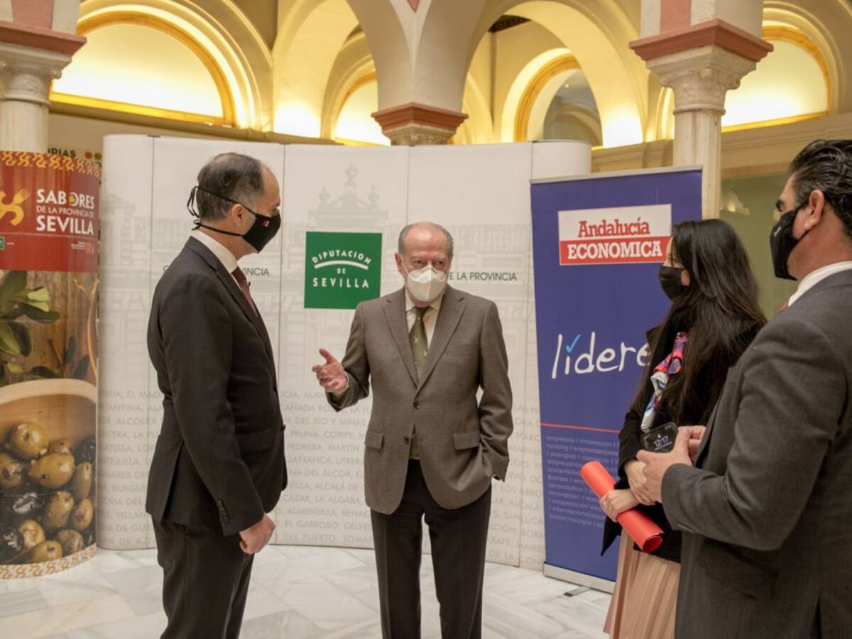 Villalobos destaca la complementariedad de los sectores agroalimentario y turístico