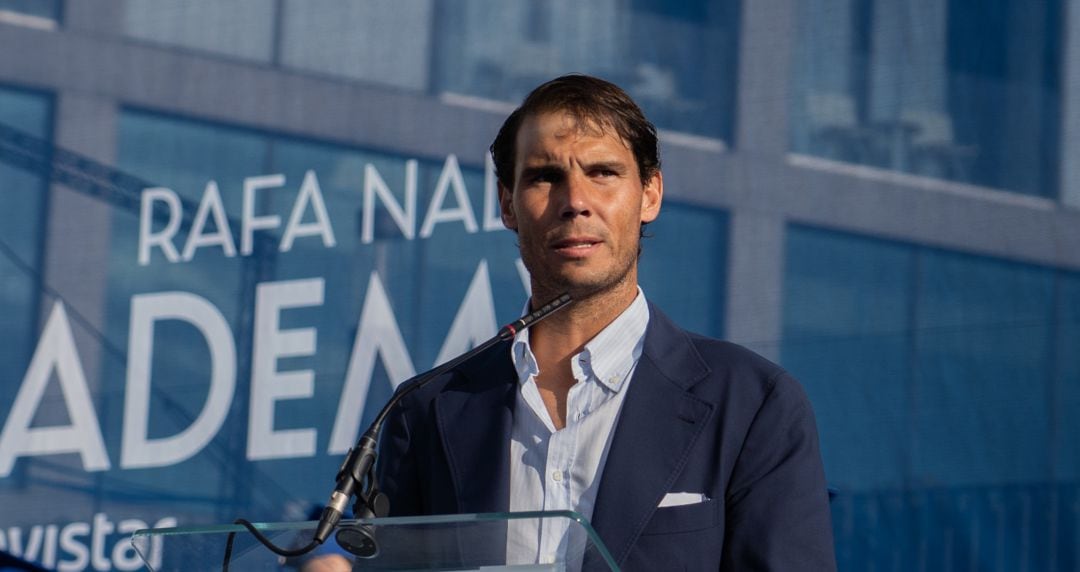 El tenista Rafael Nada durante un discurso en la Rafa Nadal Academy.