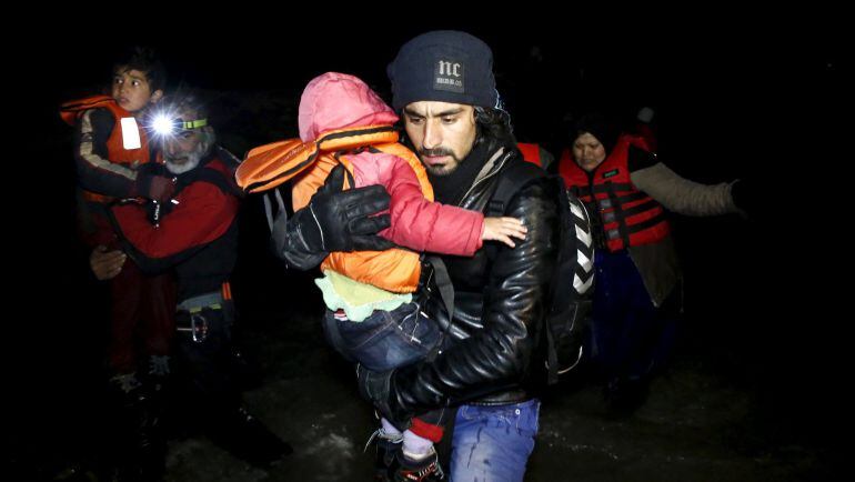 Las islas de Lesbos, Quíos (en la foto), Samos, Leros y Kos son la que reciben mayor número de embarcaciones a sus costas